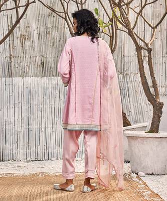 Blush Pink Dobby Cotton Fusion Style Kurta Set 5