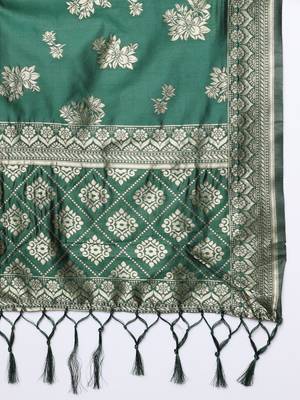 Dark-green jacquard cotton silk Kurta Pant With Dupatta 4