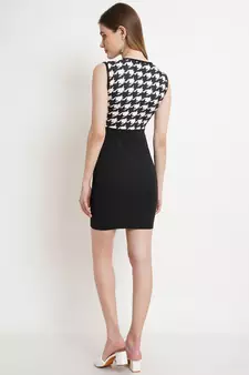 Popwings Women Black & White Sleeveless Printed Knee Length Bodycon Dress