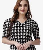 Popwings Women Casual Black White Geometric Print Top
