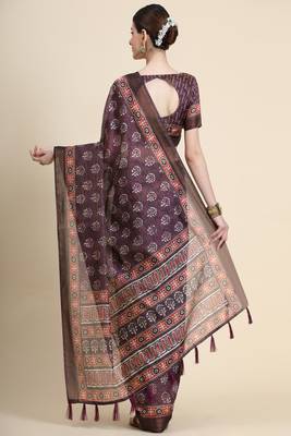 Maroon Printed Linen Saree With Blouse 2
