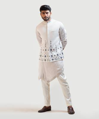 Phulkari Nehru with CreamOverlapping Embroidered Kurta Set 3