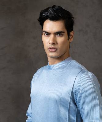 Pintucked Kurta Set 4
