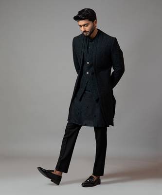 Double panel achkan with motif embroidery with kurta 2