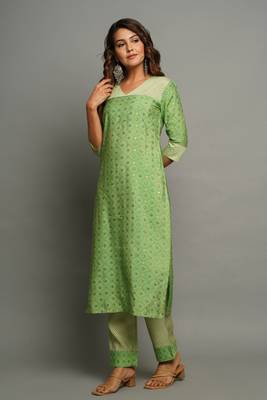 MUSLIN PRINTED KURAT SET 4