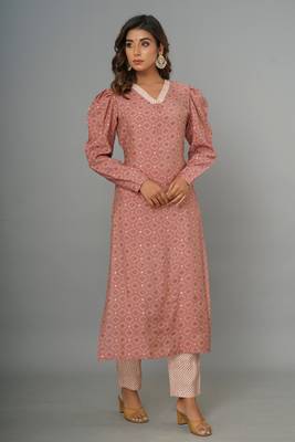 MUSLIN PRINTED KURTA WITH PANT 3