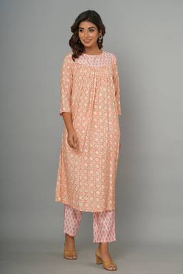 MUSLIN PRINTED KURTA WITH PANT 3