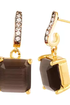 Gold earrings