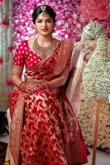 RED BEAUTIFUL BRIDAL SAREE 