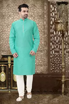 Piping Kurta with pattern work