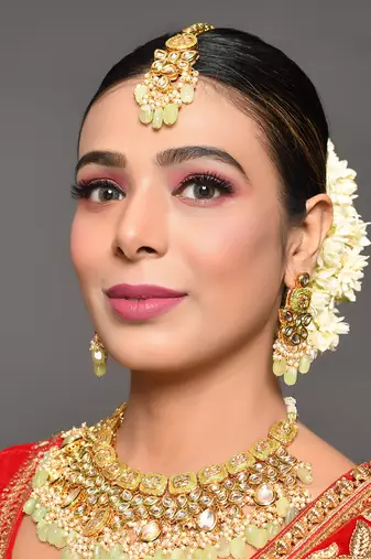 Handcrafted Kundan Enameled Necklace With Earrings & Maang Tika