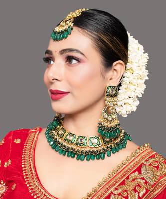Green Gold Tone Kundan Enameled Necklace And Earrings With Maangtikka 2