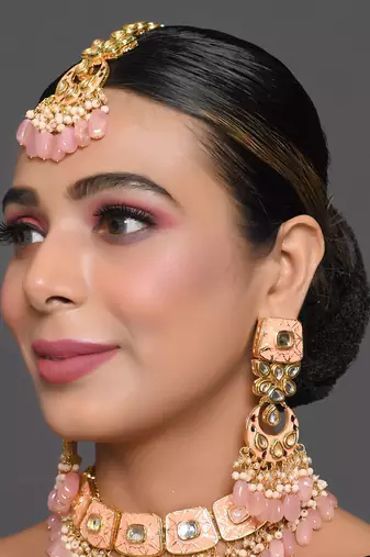 Handcrafted Kundan Peach Enameled Necklace With Earrings & Maang Tikka