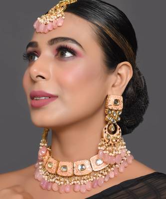 Handcrafted Kundan Peach Enameled Necklace With Earrings & Maang Tikka 3