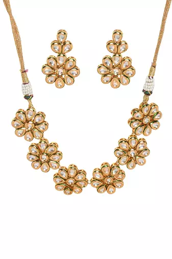 Handcafted Floral Kundan Necklace With Earrings