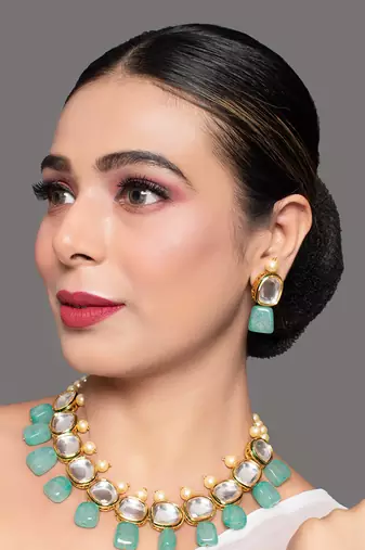 Handcrafted Kundan Necklace Set