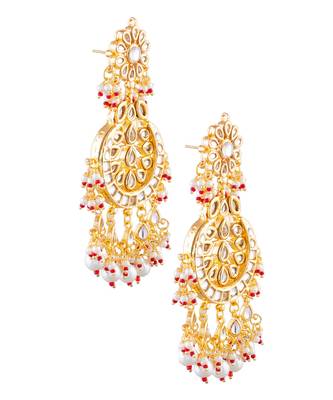 Gold Toned Kundan Crescent Shaped Earring 5