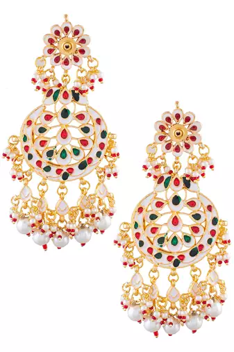 Gold Toned Kundan Crescent Shaped Earring