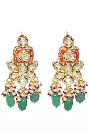 Red Gold Toned Kundan Earrings With Maangtikka