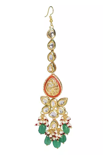 Red Gold Toned Kundan Earrings With Maangtikka