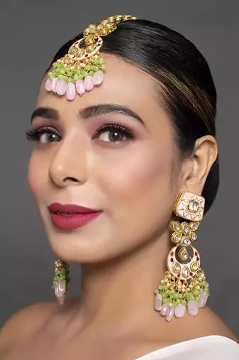 Handcrafted Kundan Enameled Kundan Earrings With Maangtikka