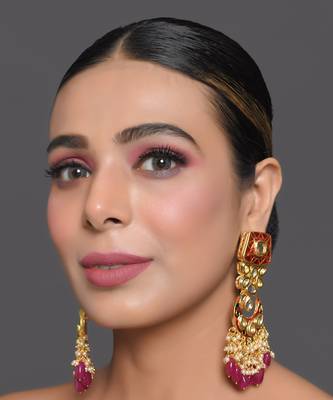 Kundan Inspired Mahroon Enameled Earrings 2
