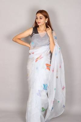 TITLI HANDPAINTED ORGANZA SAREE 3