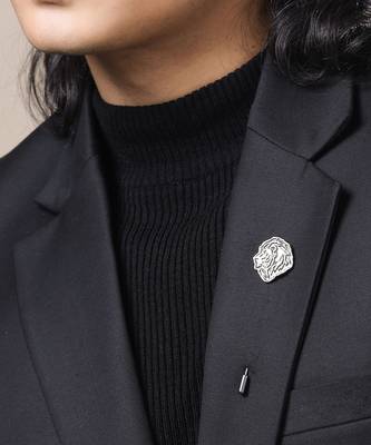 Lion'S Mane Lapel Pin 2