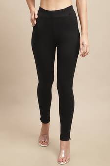 Women Black Ankle Length Pant