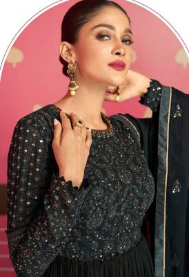 Black embroidered georgette salwar 4