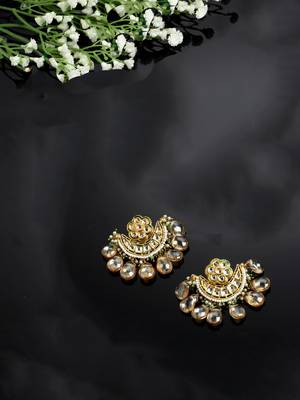 Yellow pearl earrings 2