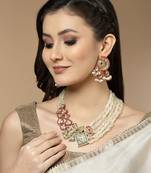 Pink pearl necklaces