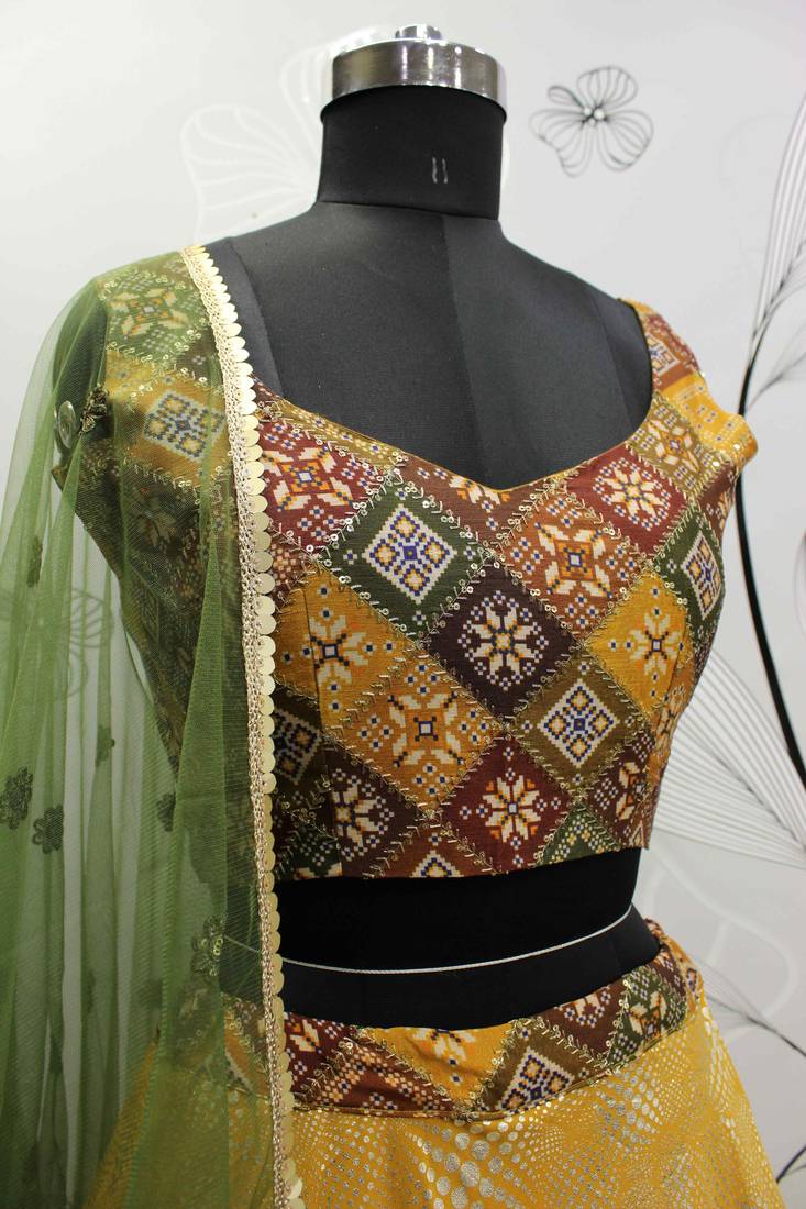 MUSTARD GREEN PRINT WITH SEQUINS EMBROIDERED GEORGETTE FESTIVE BRIDAL WEDDING & PARTY WEAR SEMI STITCHED LEHENGA CHOLI