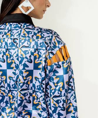 Unisex Rage Print Shoulder Detailed Shirt 7