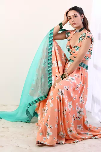 Coral Embroidered lehenga set(set of 3)
