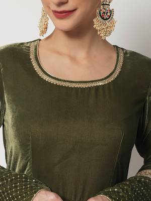 Olive Green Shine Velvet Floorlength With Net Sequin Dupatta 2