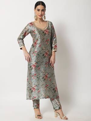 Blue Gray Floral Printed Kurti with Straight Pants and Organza Dupatta 1