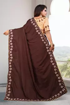 Brown Embroidered Silk Blend Saree With Blouse