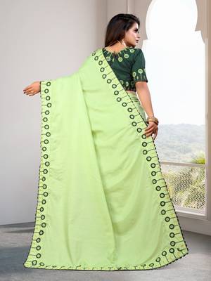 Parrot Green Embroidered Silk Blend Saree With Blouse 2