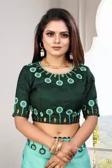 Turquoise Embroidered Silk Blend Saree With Blouse