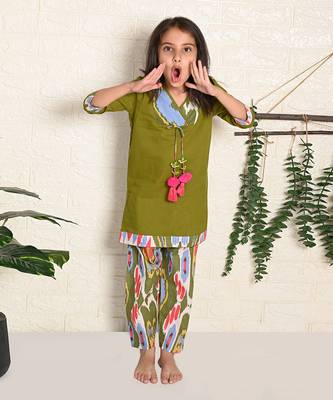 Thea Ikat Set 1