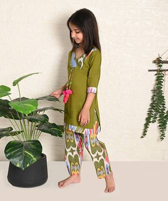 Thea Ikat Set 2