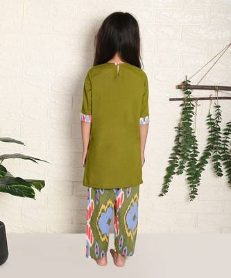Thea Ikat Set 3