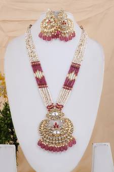 Green cubic zirconia necklace-sets