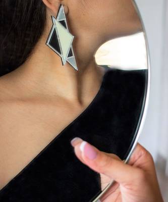 Mismatch Earwear Grey Acrylic Earring 4