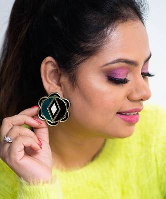 Flower Earwear Green Acrylic Earring 1