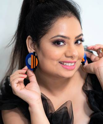 Semi-Geomatric Earwear  Acrylic Earring 3