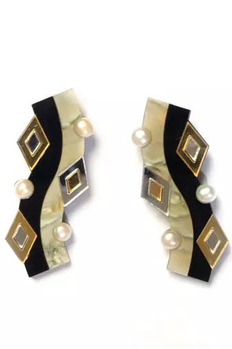 Moire Earwear