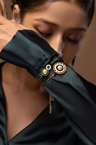 Mop Studded Bracelete