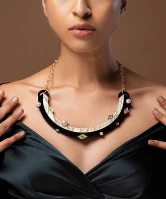 Yin Yan Pearl Statement Neckwear 1